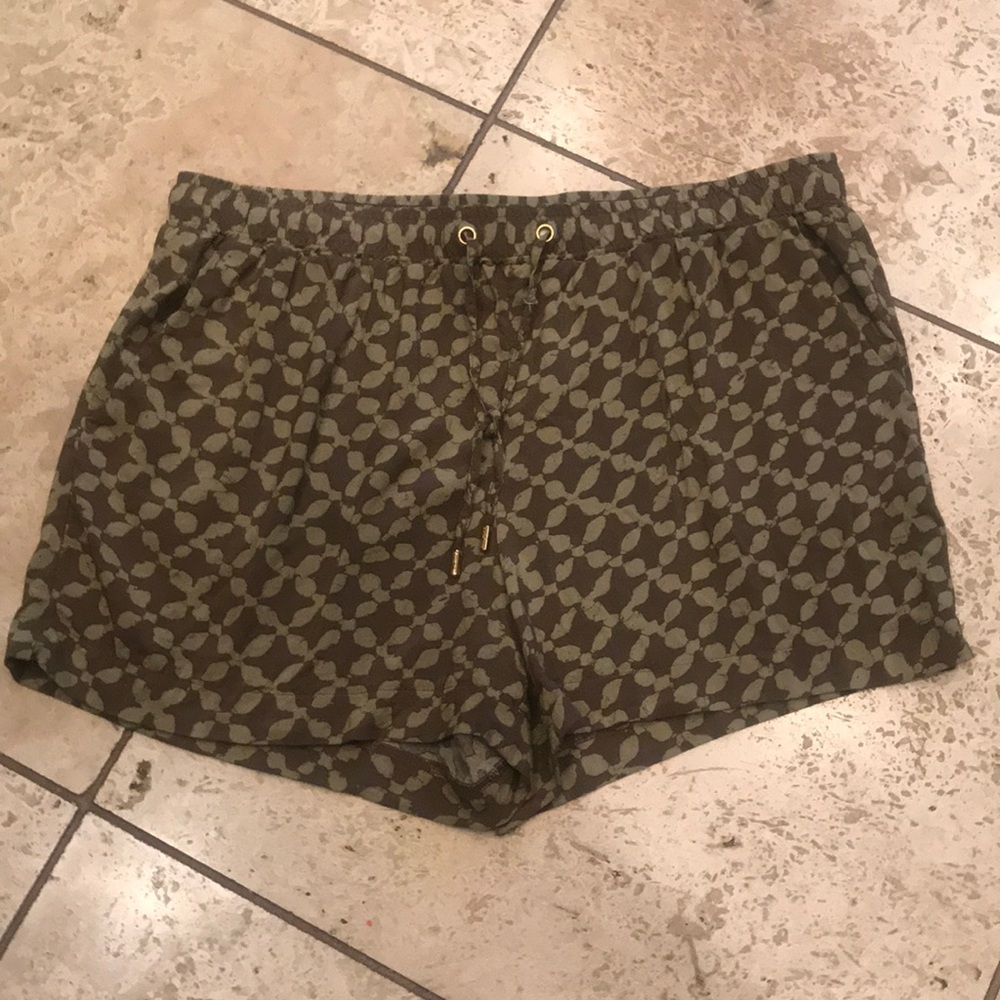 Michael Kors Printed Shorts 4” Women 8 $45!